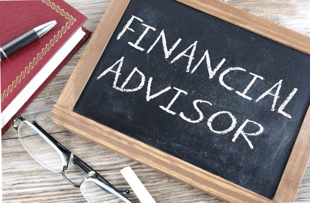 Financial Advisor vs. DIY: 5 Signs It's Time to Hire a Financial Advisor
